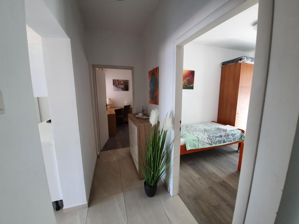 Apartments Dora 万塔西西 外观 照片