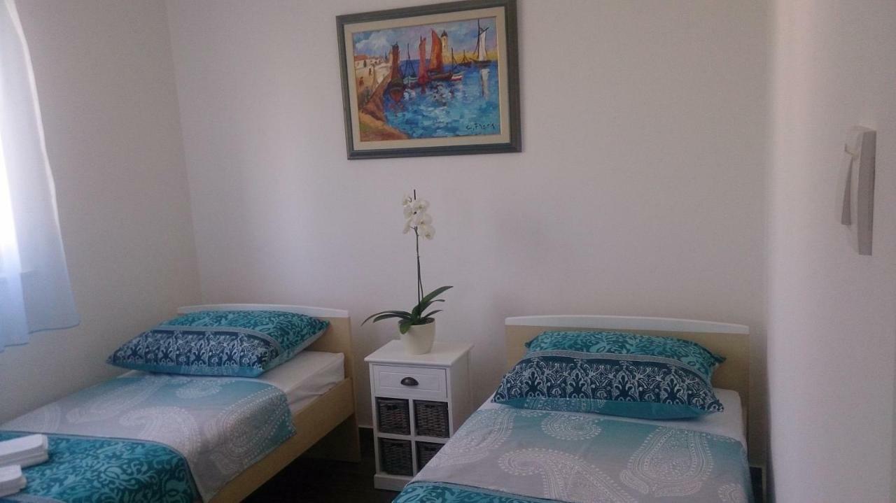 Apartments Dora 万塔西西 外观 照片